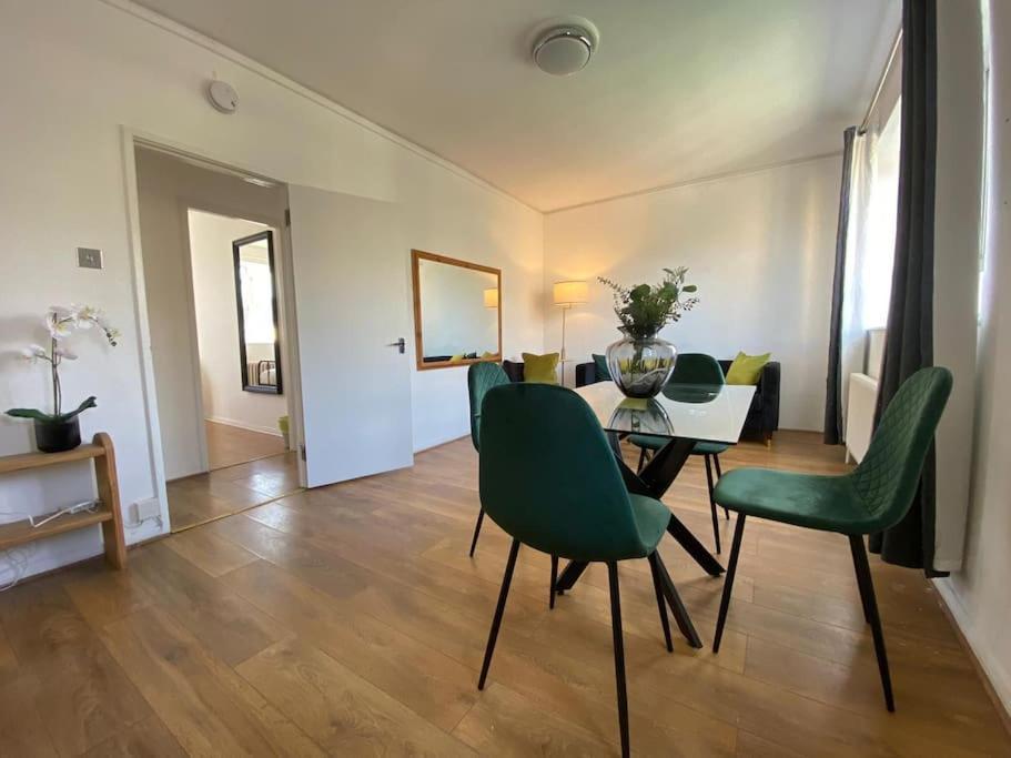 Charming Retreat In Pimlico Lejlighed London Eksteriør billede